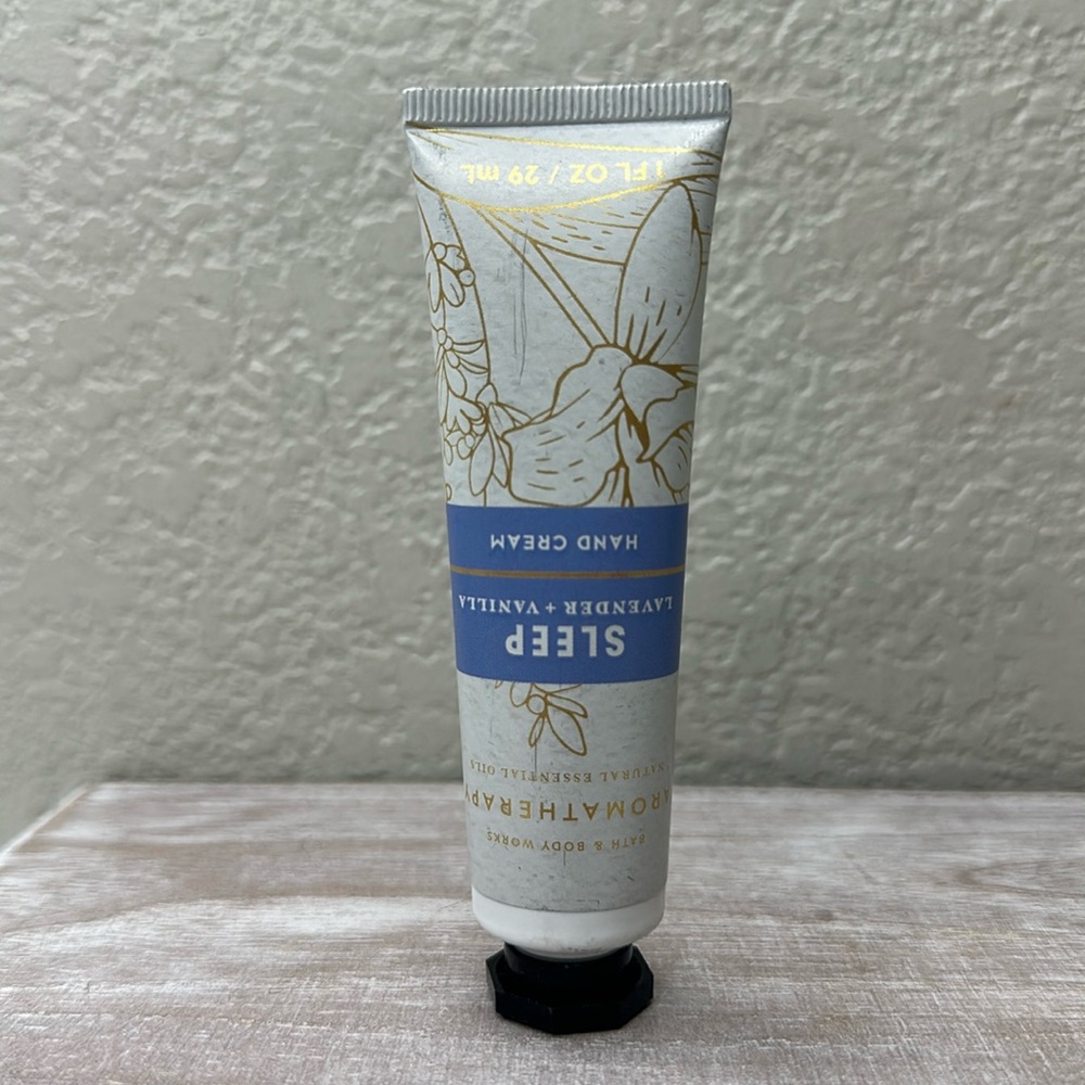 $6 🌙 Bath & Body Works Lavender Vanilla Hand‎ Cream